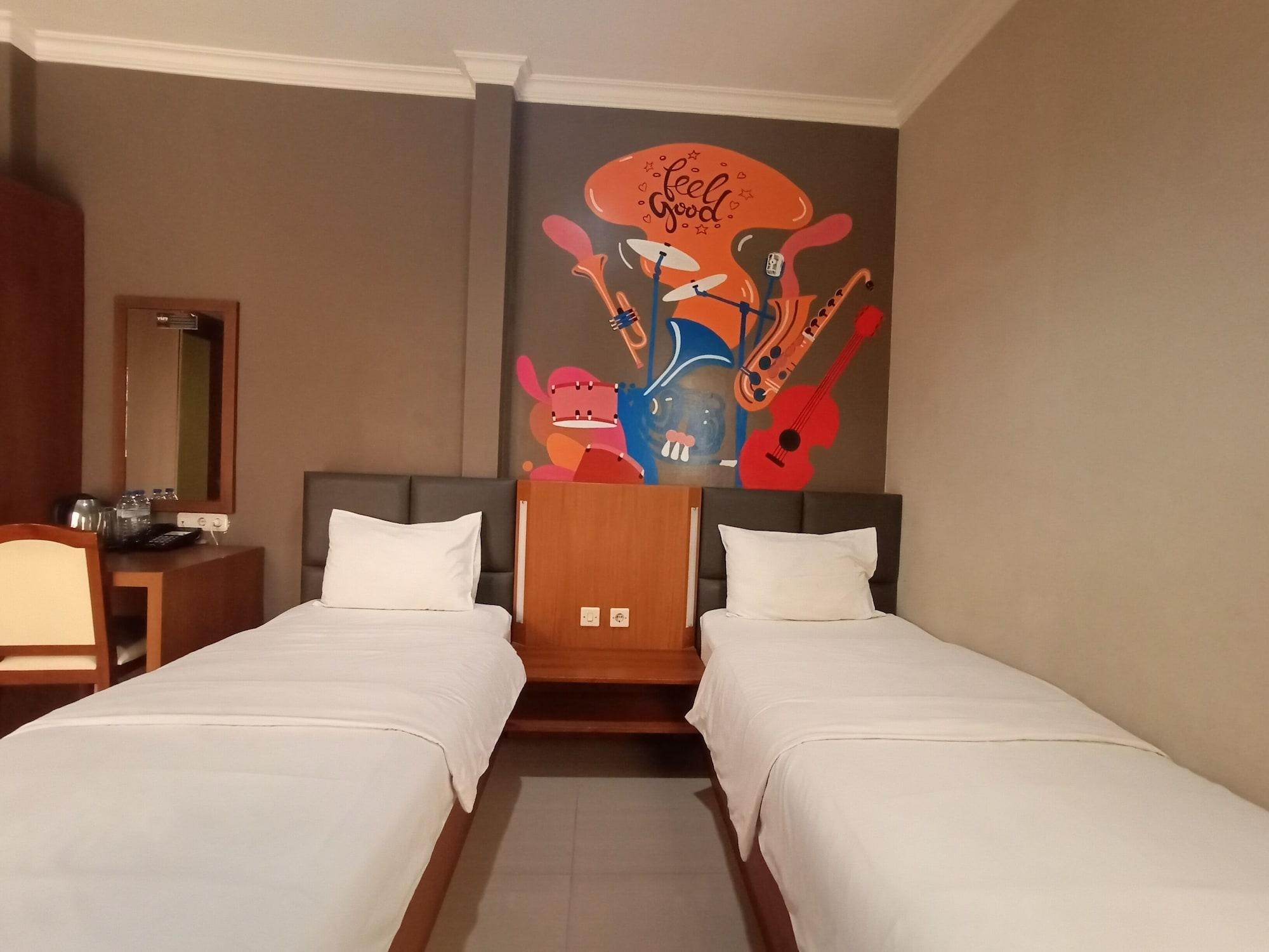 Votel Viure Hotel Jogjakarta Maguwo Екстер'єр фото