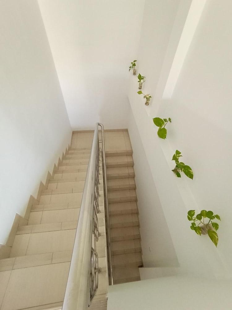 Votel Viure Hotel Jogjakarta Maguwo Екстер'єр фото