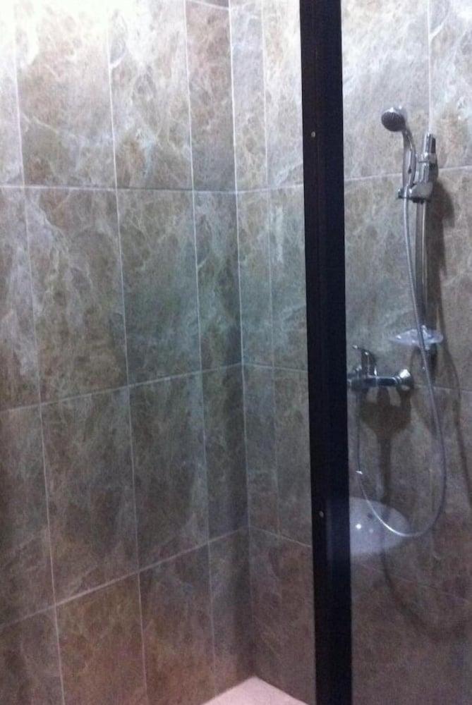 Votel Viure Hotel Jogjakarta Maguwo Екстер'єр фото