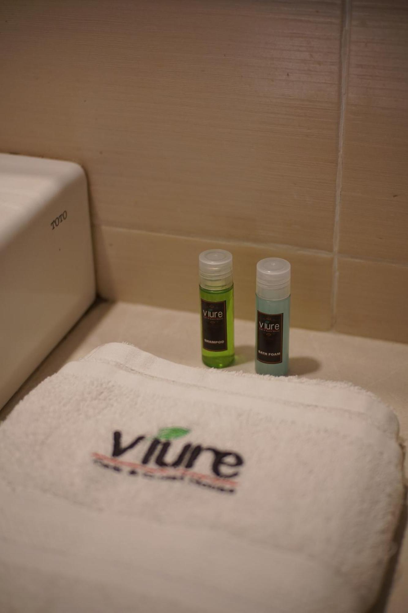 Votel Viure Hotel Jogjakarta Maguwo Екстер'єр фото