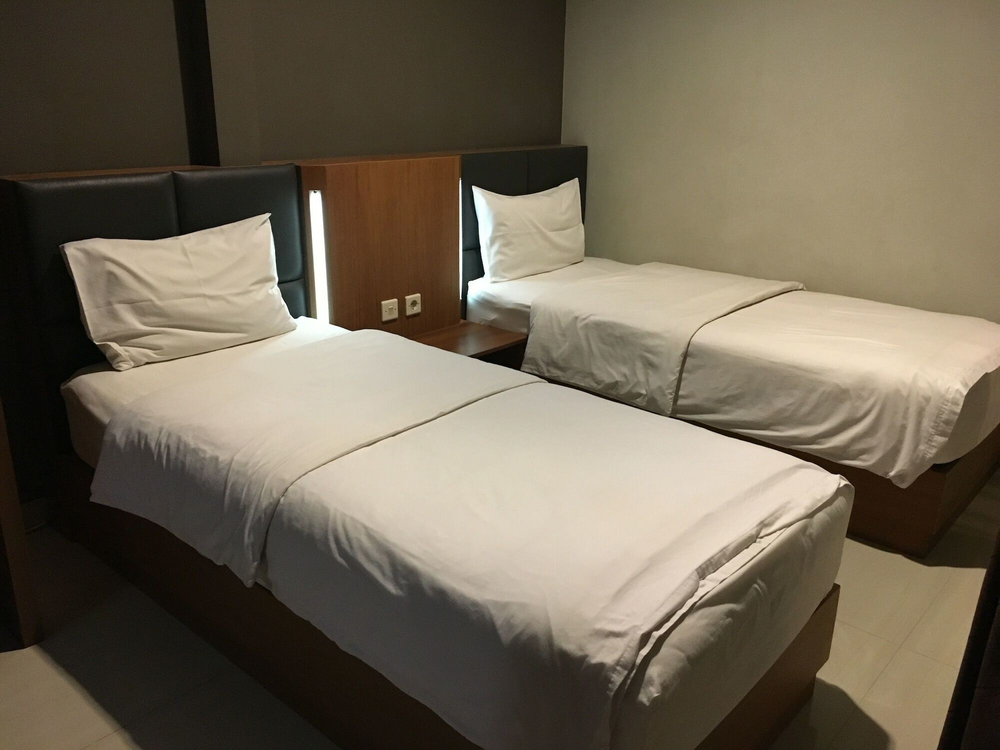 Votel Viure Hotel Jogjakarta Maguwo Екстер'єр фото